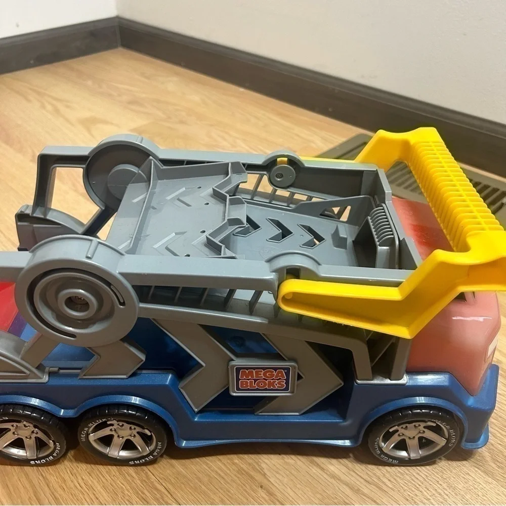 Mega Bloks Tiny N Tuff Car Carrier Storage Ramp Kids Toy